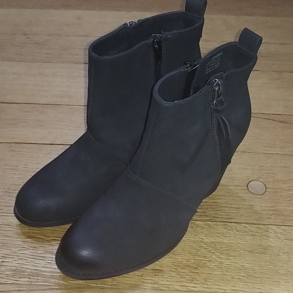 NWT Call It Spring Ankle Boots